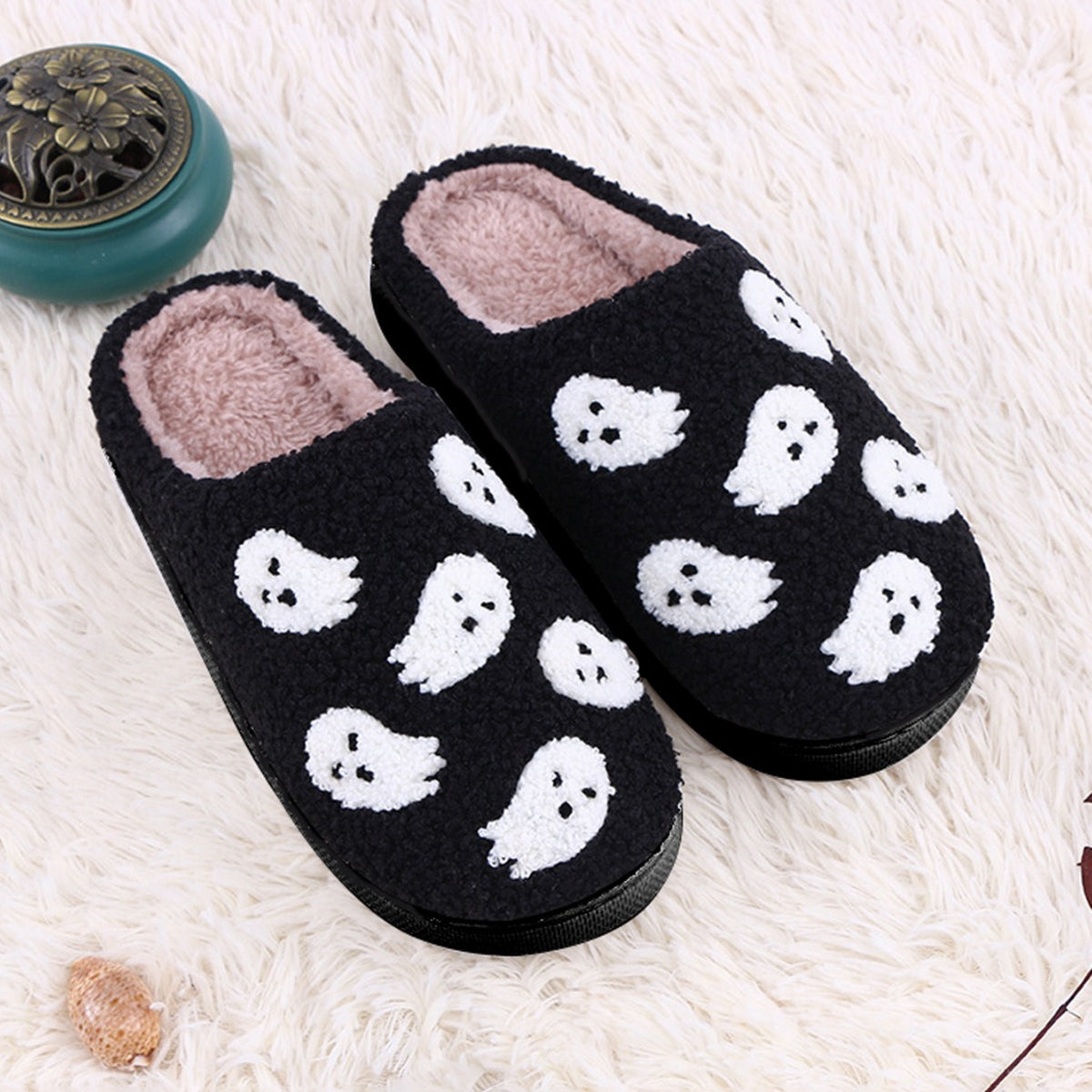 Cotton slippers for men and women