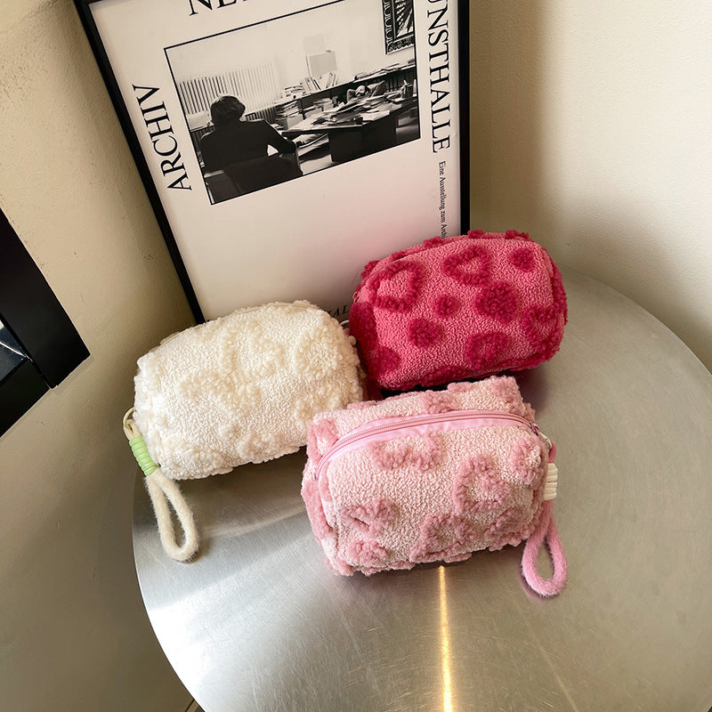 Heart pattern  Style Cosmetic Bag