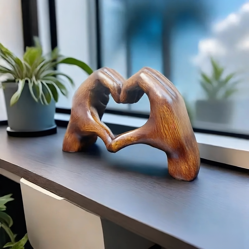 Creative Heart-shaped Resin Statue Home Decor