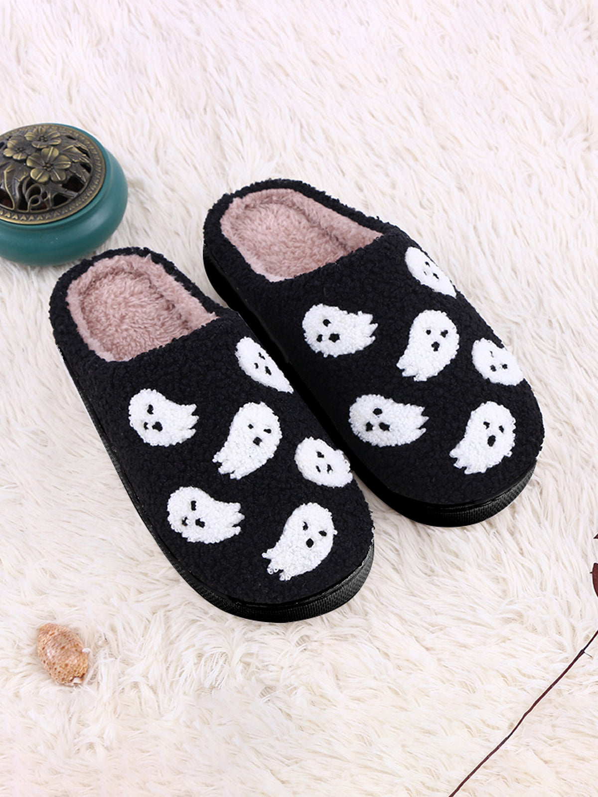 Cotton slippers for men and women