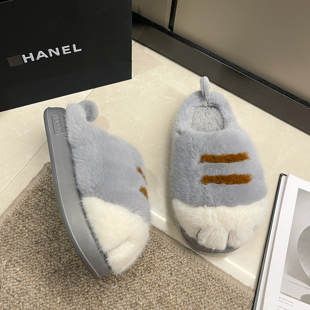 Women's Rabbits Feet Fleece-Lined Plush Slippers