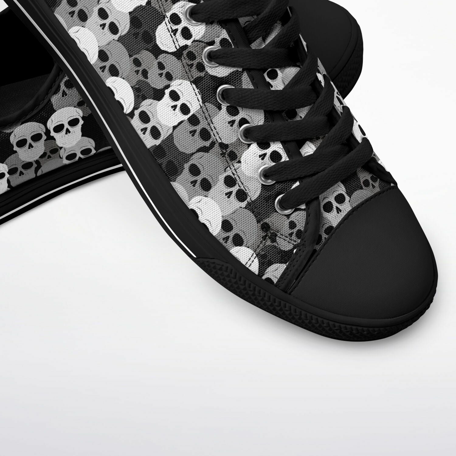 Pile of Skulls Urban Peak Low Shoes